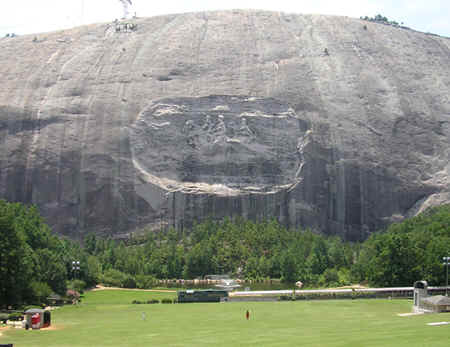 stone-mountain-picture-2.jpg (179387 bytes)